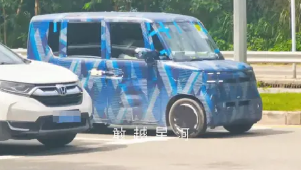 预计售价13万元：比亚迪K-Car实车曝光 明年上市-萌图百科