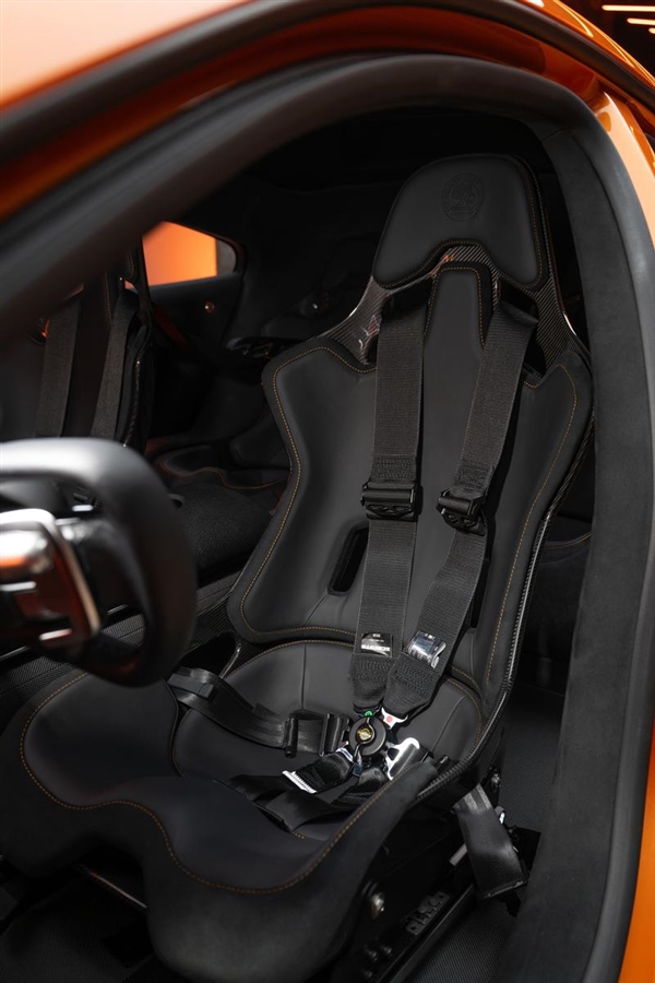 AMG GT XX概念车全球首发：3轴向磁通电机、1360马力！