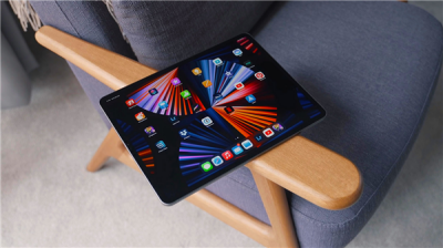 曝苹果iPad Pro OLED面板已开始量产：三星LG供货-萌图百科