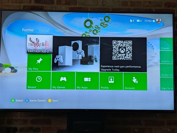 微软突然给20岁高龄的Xbox 360更新！换上新广告、顺手修了个Bug-萌图百科