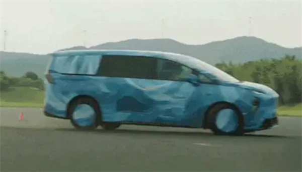 品牌新旗舰！全新别克世家伪装实车官宣：定位中大型MPV
