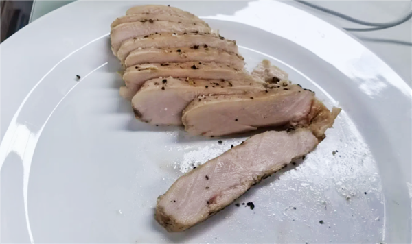 吹爆这种烹饪方式！鸡胸肉也能柔软多汁 后悔现在才知道-萌图百科