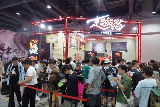 《超级忍 反攻的斩击》参展核聚变 白衣忍者突袭现场-萌图百科