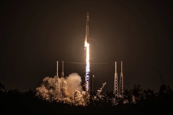 马斯克没吹牛！SpaceX猎鹰9号500次发射：29次复用创纪录-萌图百科