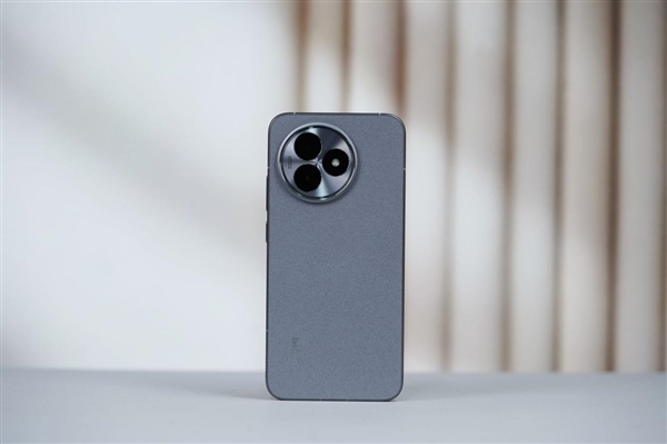 外卖小哥极力推荐REDMI K80至尊版：全程开GPS 从7点半用到下午4点-萌图百科