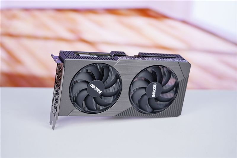 映众RTX 5050曜夜显卡评测：DLSS 4普及 RTX 4060可以退休了-萌图百科