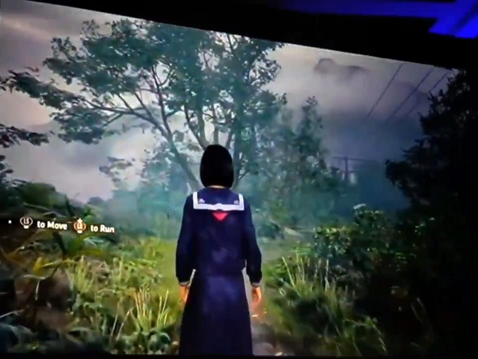 《寂静岭f》新实机演示 女主角手持钢管前进-萌图百科