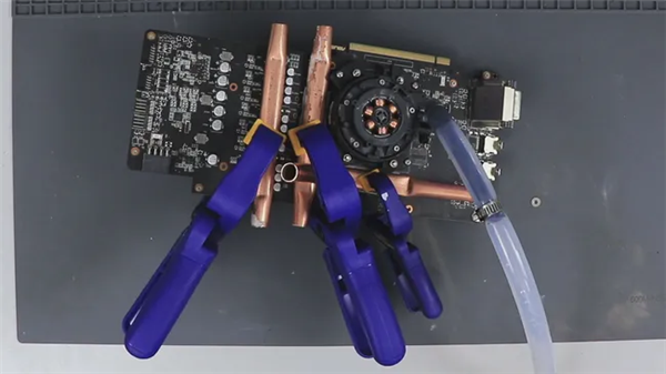 还能再战！神卡GTX 1060装上自制水冷：性能飙升13%创纪录-萌图百科