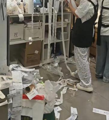 大爆单！外卖大战补贴升级 骑手1天赚了1700元-萌图百科