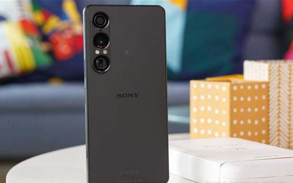 发布未满两月翻车！索尼暂停出售Xperia 1 VII智能手机：因电源存在问题-萌图百科
