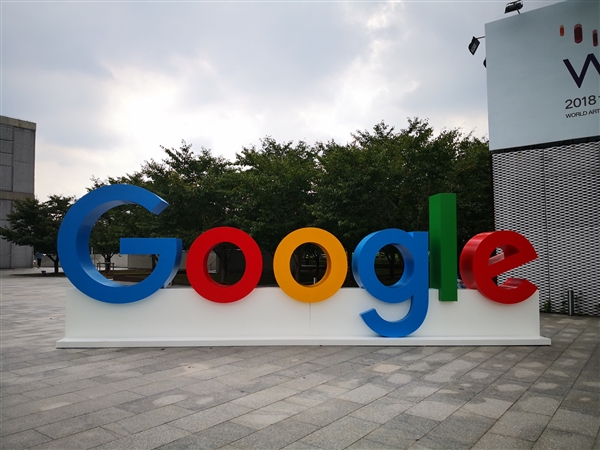 为防止过热爆炸 谷歌Pixel 6a手机今日起强制更新升級-萌图百科
