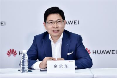 曾称某公司靠流量只做一款车就卖爆了！余承东自嘲：我嘴很笨 一点都不会营销-萌图百科