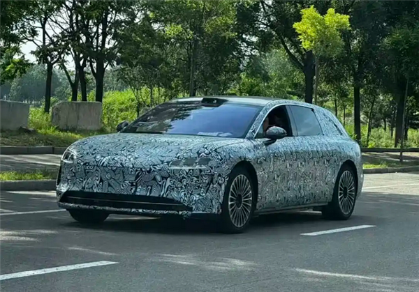 国产首款豪华旅行车！享界S9旅行版谍照更新：今秋正式发布-萌图百科
