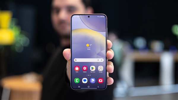 首发鸡血版骁龙8 Elite 2！三星Galaxy S26系列现身-萌图百科