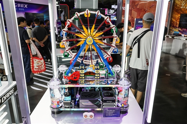 BW2025 ROG玩+乐园 华硕显卡引爆次元狂欢