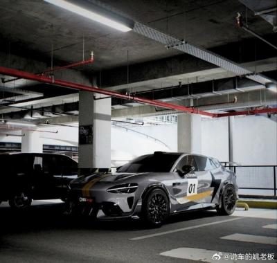 饭制版小米YU7 Ultra外观曝光：双风道前舱盖＋大面积尾翼-萌图百科