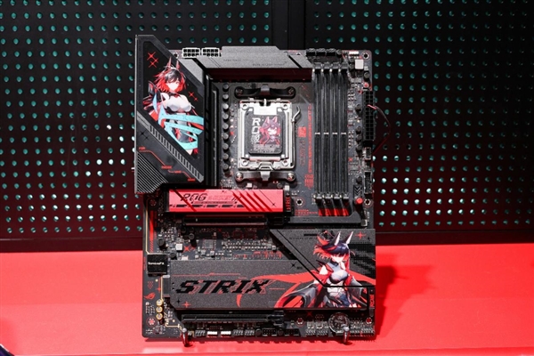 华硕主板撼动BW2025 ROG玩+乐园引玩家狂欢