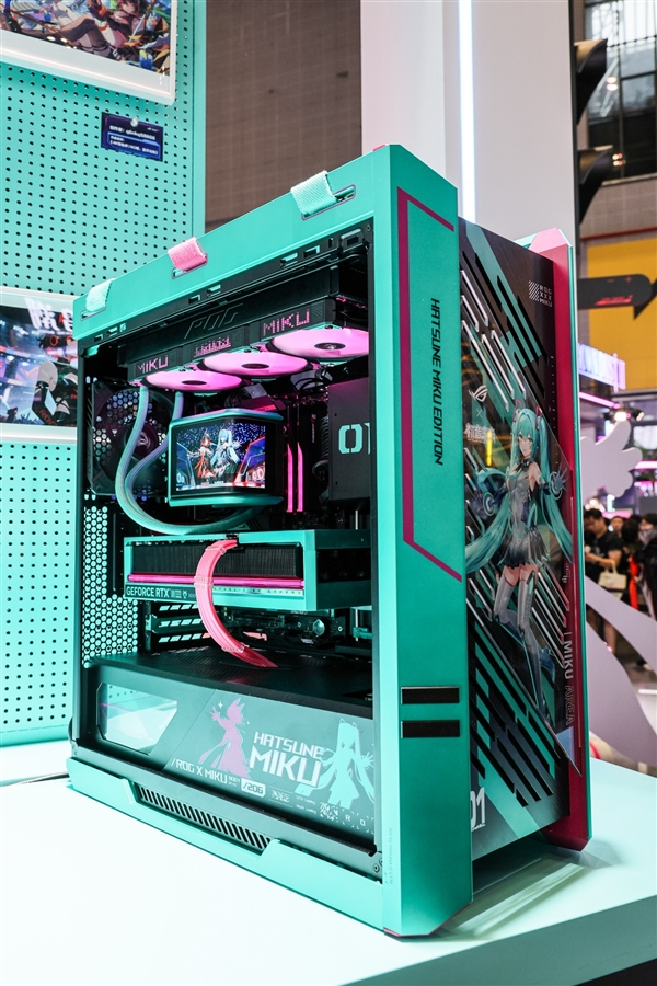 破次元梦幻联动来袭！ROG×初音未来联名显卡信仰发布