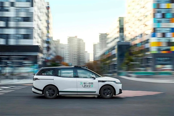 上Uber 打萝卜！百度与Uber战略合作：全球部署数千辆无人车