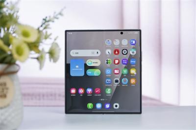 全球最轻的大折叠！三星Galaxy Z Fold7图赏-萌图百科