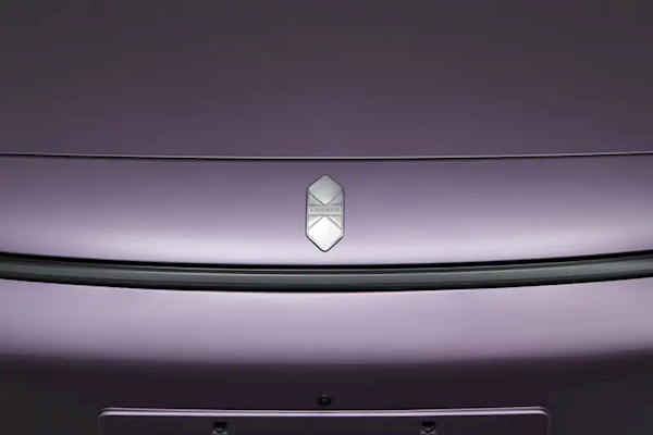 Logo上车 新款智界R7申报图公布：备受吐槽的一个设计终于改了-萌图百科