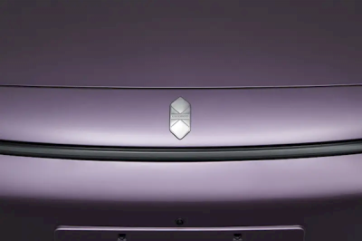 Logo上车 新款智界R7申报图公布：备受吐槽的一个设计终于改了-萌图百科
