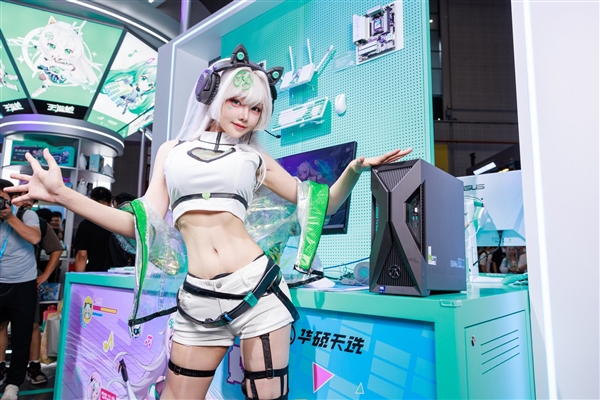 硬核狂欢！ROG高性能台式机燃爆BW 2025 助力玩家享受极致电竞体验