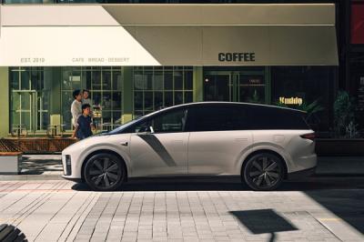 Model Y L入局、理想i8开启预订：六座纯电SUV大战开打-萌图百科