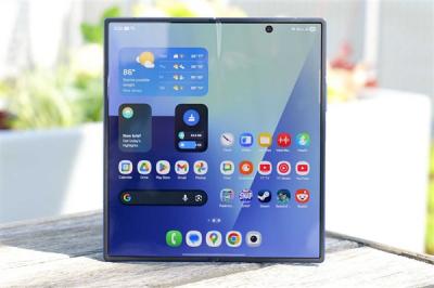 三星Galaxy Z Fold8首曝：安卓首款0折痕旗舰-萌图百科