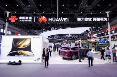 华为参展2025中国联通合作伙伴大会：鸿蒙生态“全家桶”悉数亮相-萌图百科