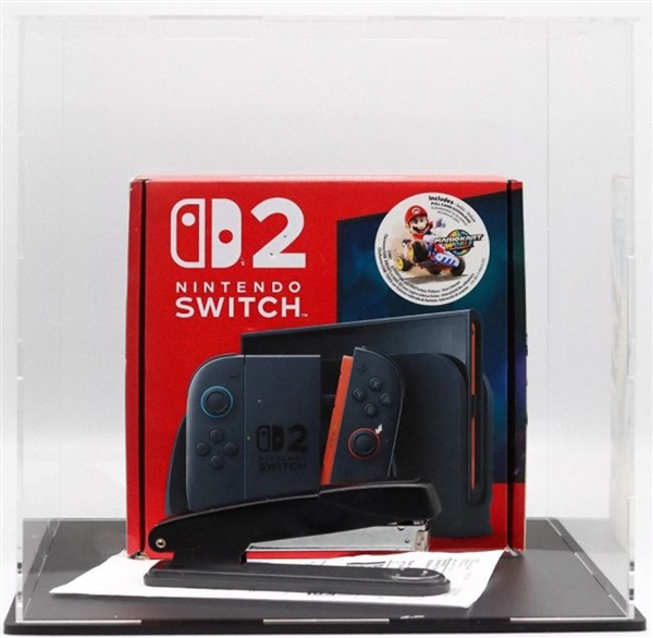 还记得被订书机钉坏的Switch 2吗：以179万元天价卖出！全捐给公益