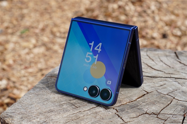 最强小折叠！三星Galaxy Flip7下周发货：7999元起
