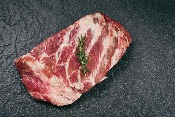 韩国烤肉店一片肥肉70多元人民币：韩国网友纷纷谴责-萌图百科