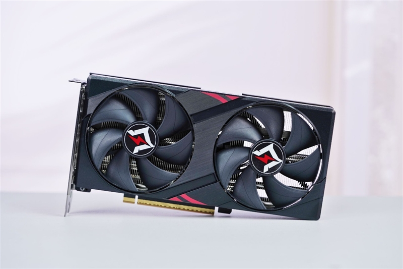 运行频率超3GHz！耕升RTX 5050追风OC评测：流畅运行所有1080P游戏-萌图百科