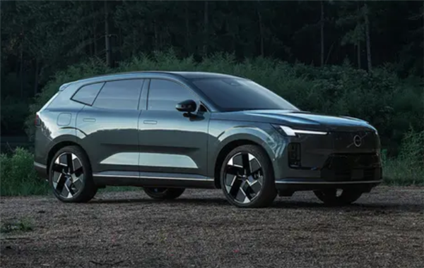 图片[3]-全新中型插混SUV！沃尔沃XC70官图首发：8月开启预售-萌图百科