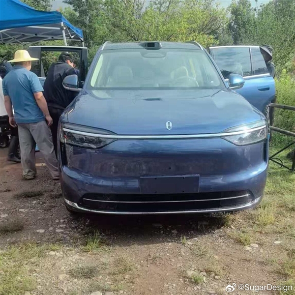 爆款预订！全新问界M7实车曝光：小M8实锤 销量稳了-萌图百科