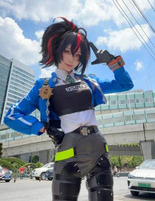 《绝区零》朱鸢cosplay-萌图百科