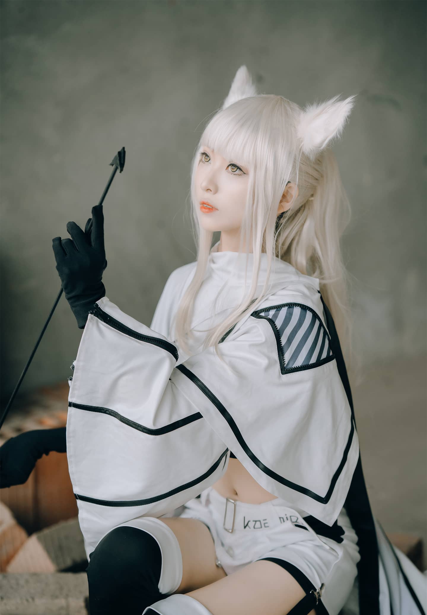 《明日方舟》白金cosplay-萌图百科