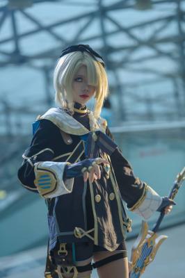《原神》菲米尼cosplay-萌图百科