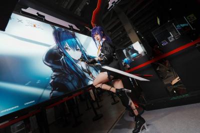 《明日方舟》携战之境 岁红霞cosplay-萌图百科