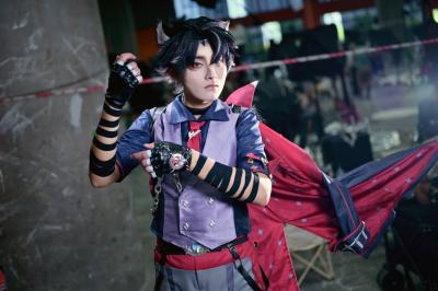 《原神》莱欧斯利cosplay-萌图百科
