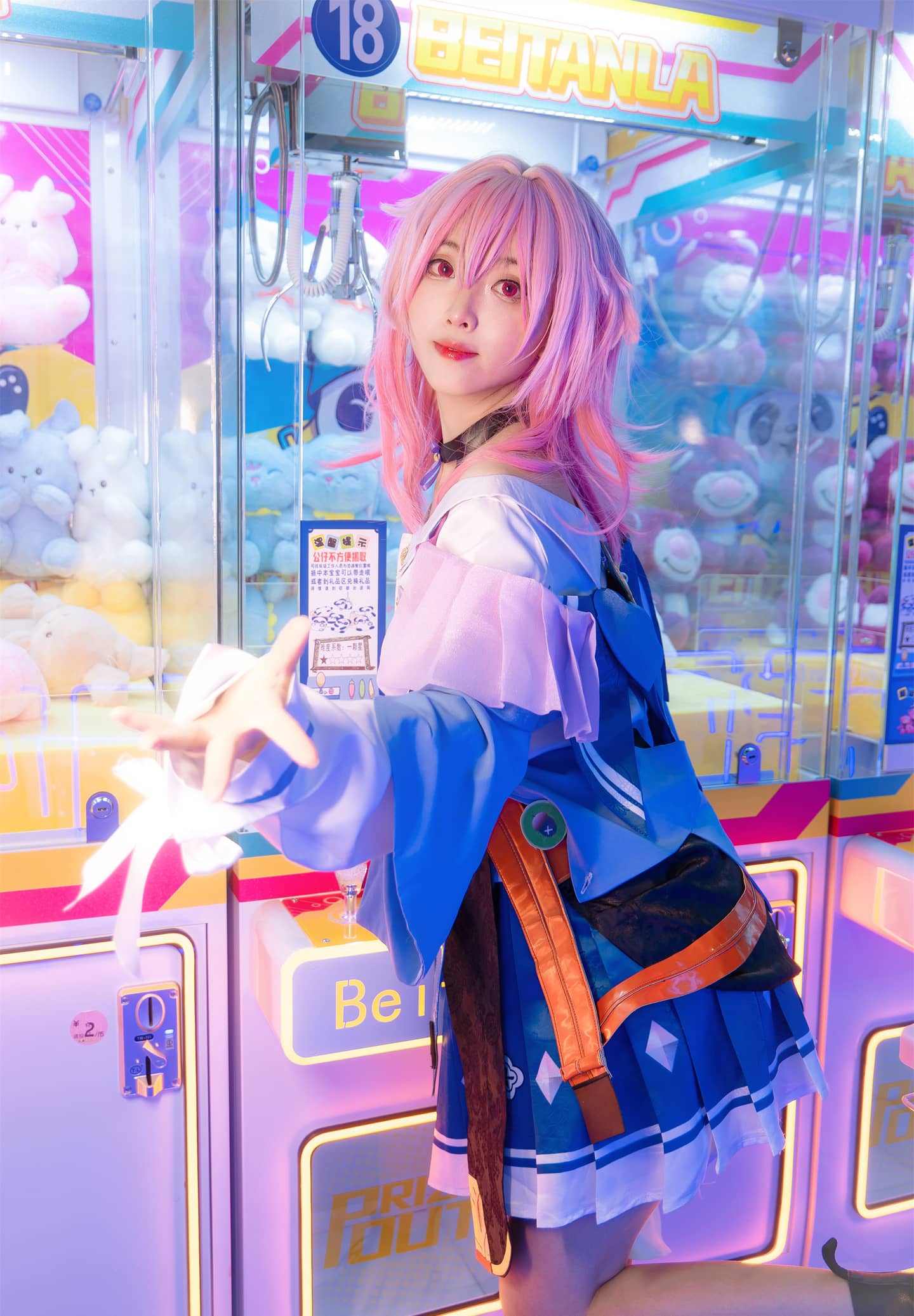 《崩坏：星穹铁道》三月七cosplay-萌图百科