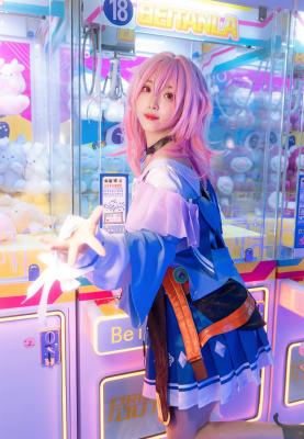《崩坏：星穹铁道》三月七cosplay-萌图百科