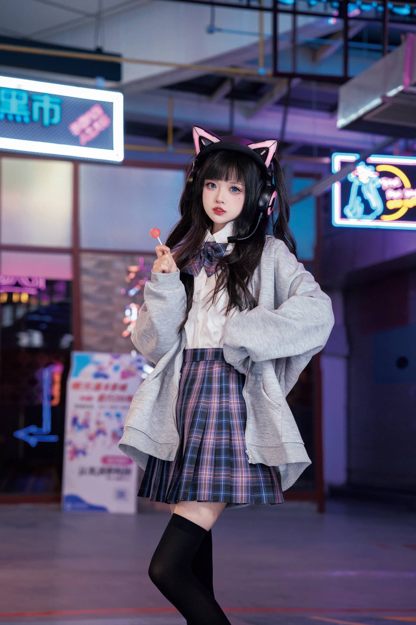 妖舞猫耳耳机 电竞少女​​​JK写真-萌图百科