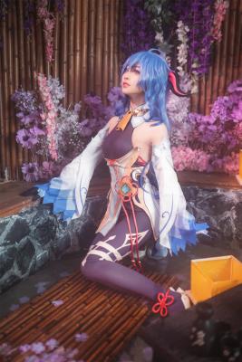 《原神》甘雨cosplay-萌图百科