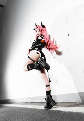 《绝区零》妮可cosplay-萌图百科