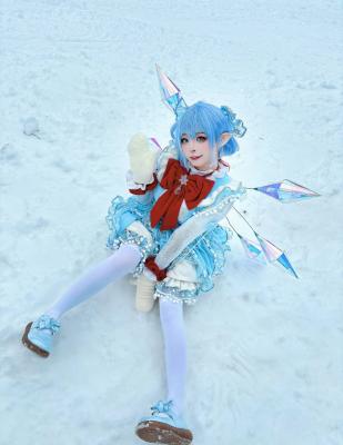 《东方project》琪露诺cosplay-萌图百科