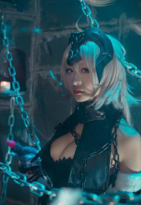 fate/grand order黑贞德cosplay，完成度很高的一套片子-萌图百科