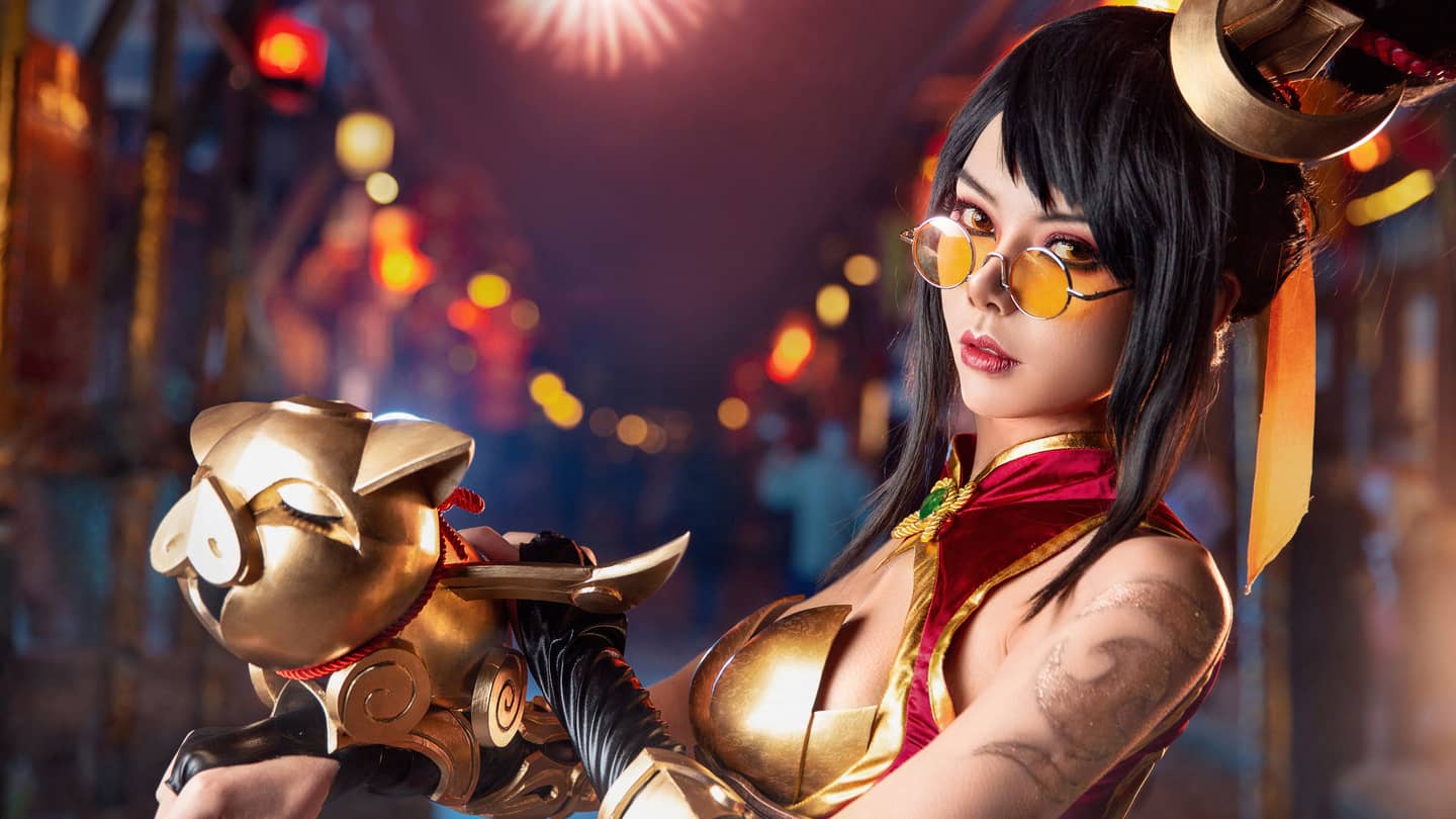 英雄联盟 神猪烈焰薇恩cosplay-萌图百科