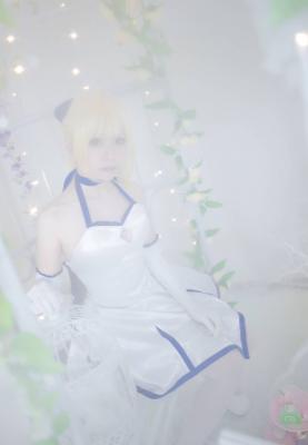 型月十年之Saber lily蓝百合礼服Cosplay-萌图百科